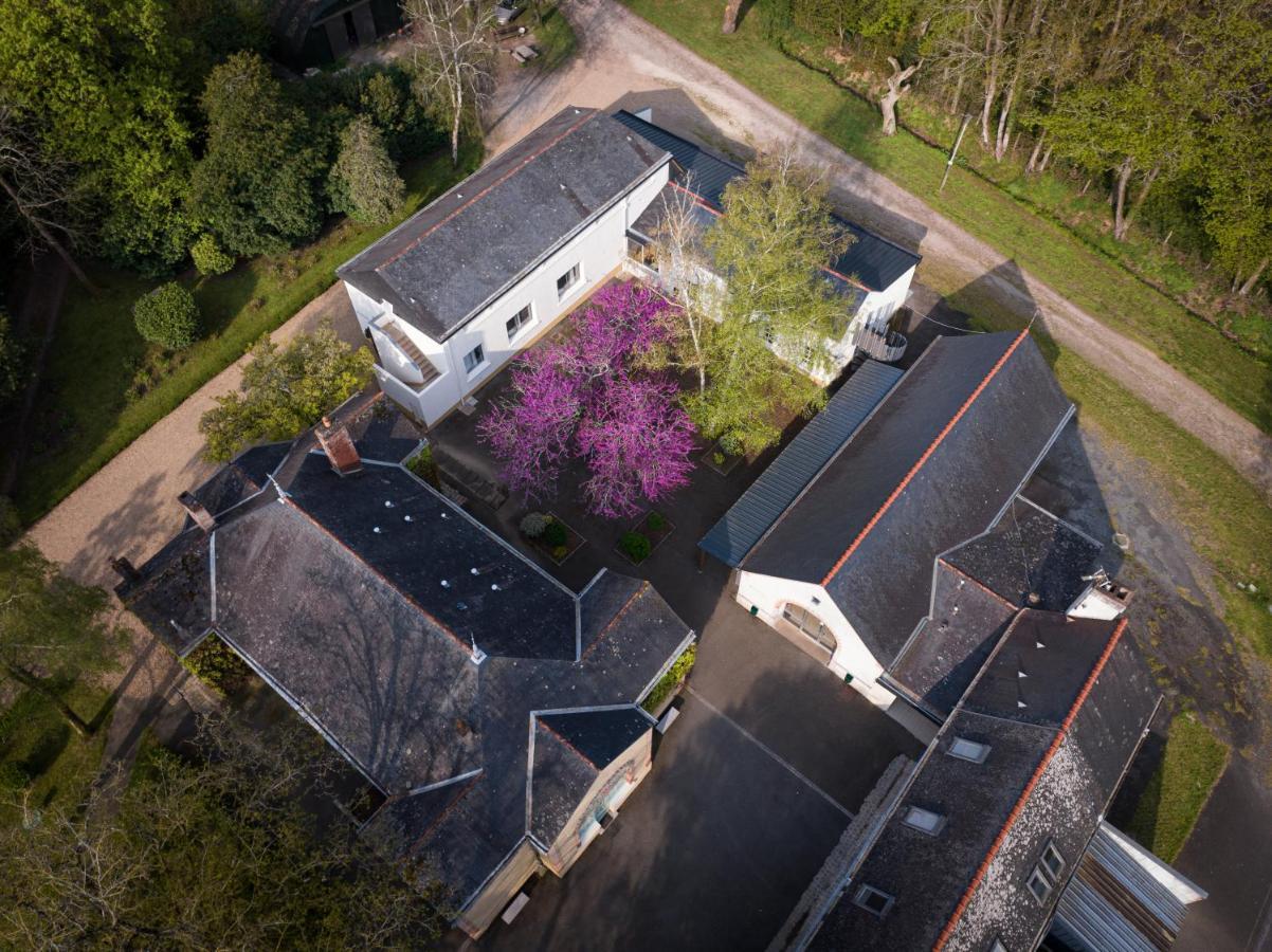 Отель Institut Bois Robert Becon-les-Granits Экстерьер фото